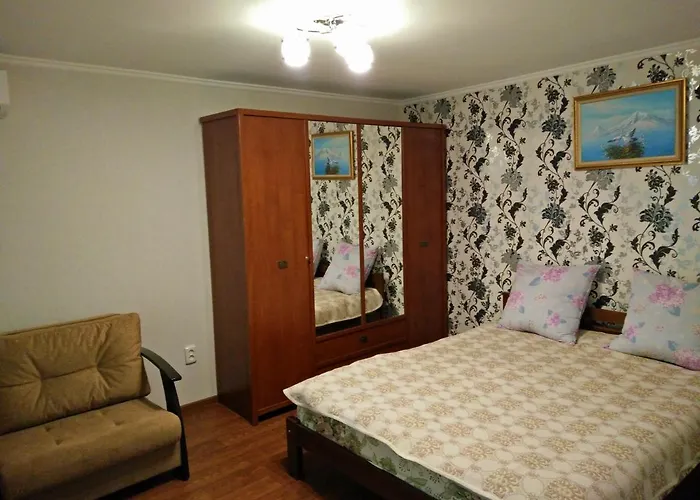 Apartment Nr Railway Station